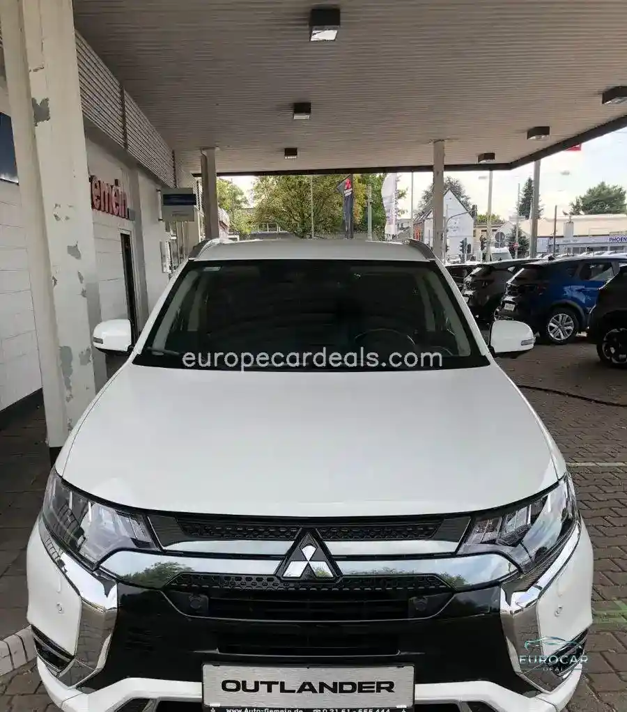 Mitsubishi Plug-in Hybrid Outlander