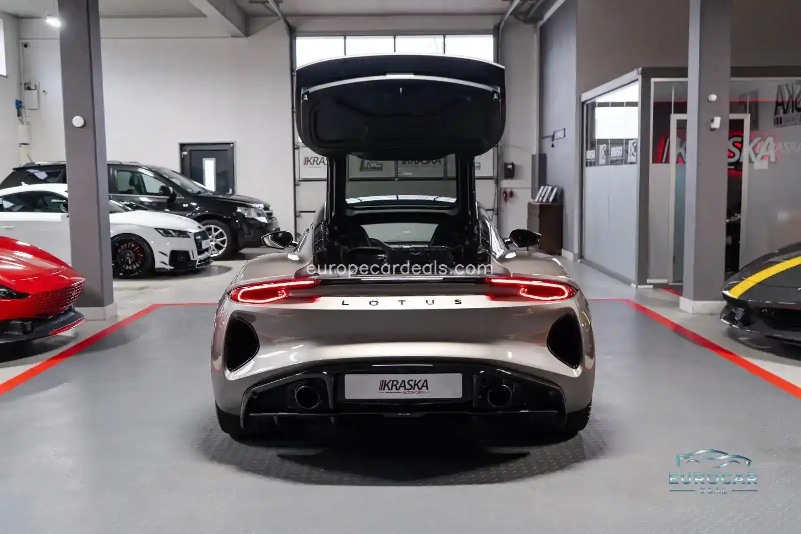 Lotus Emira