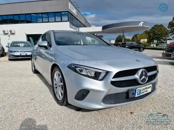 Mercedes-Benz A 180
