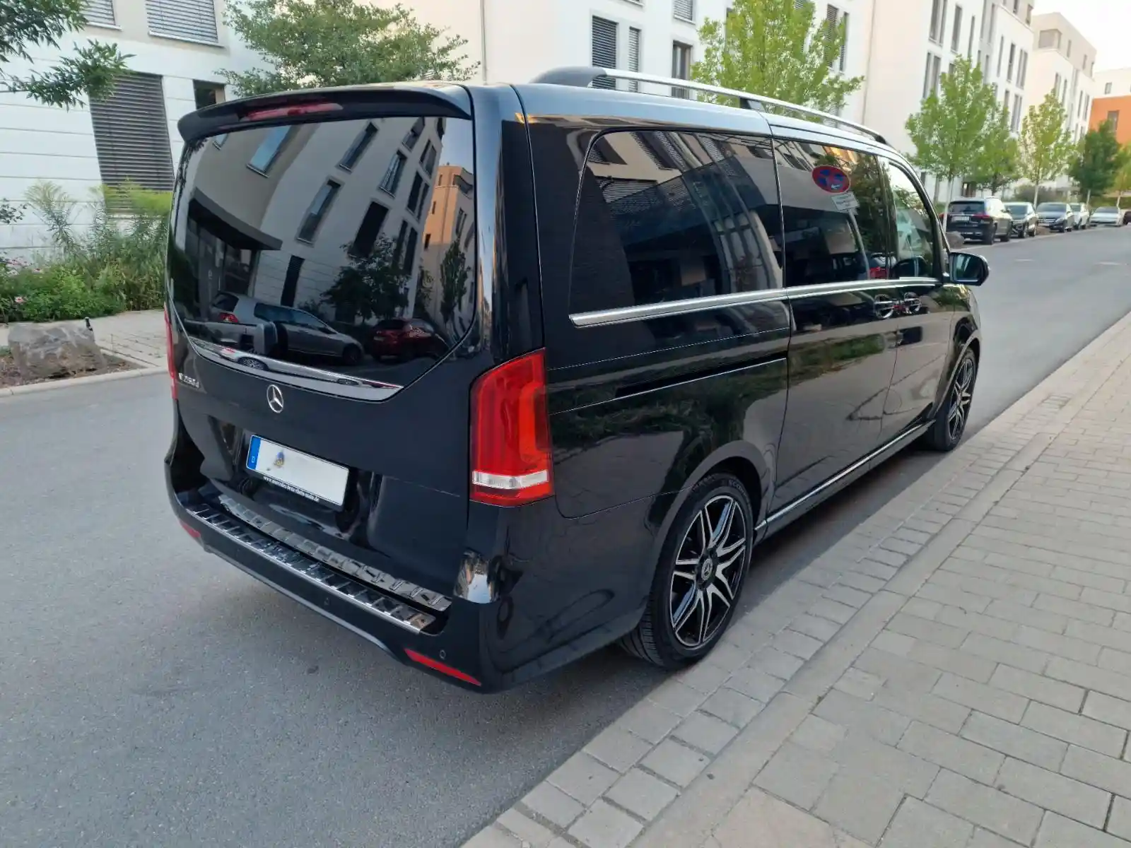 Mercedes-Benz V 250