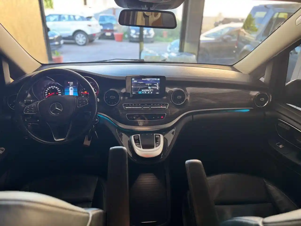 Mercedes-Benz V 250