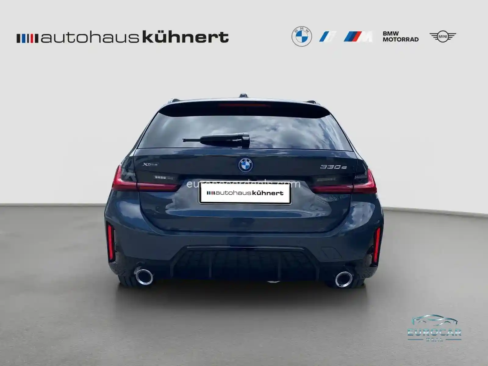 BMW 330