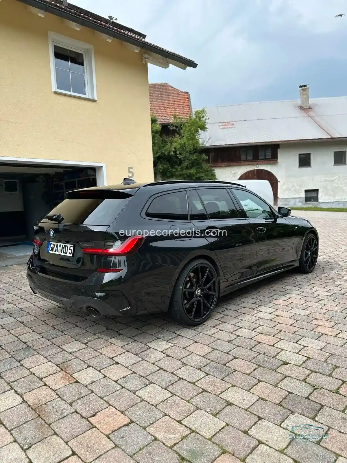 BMW 330