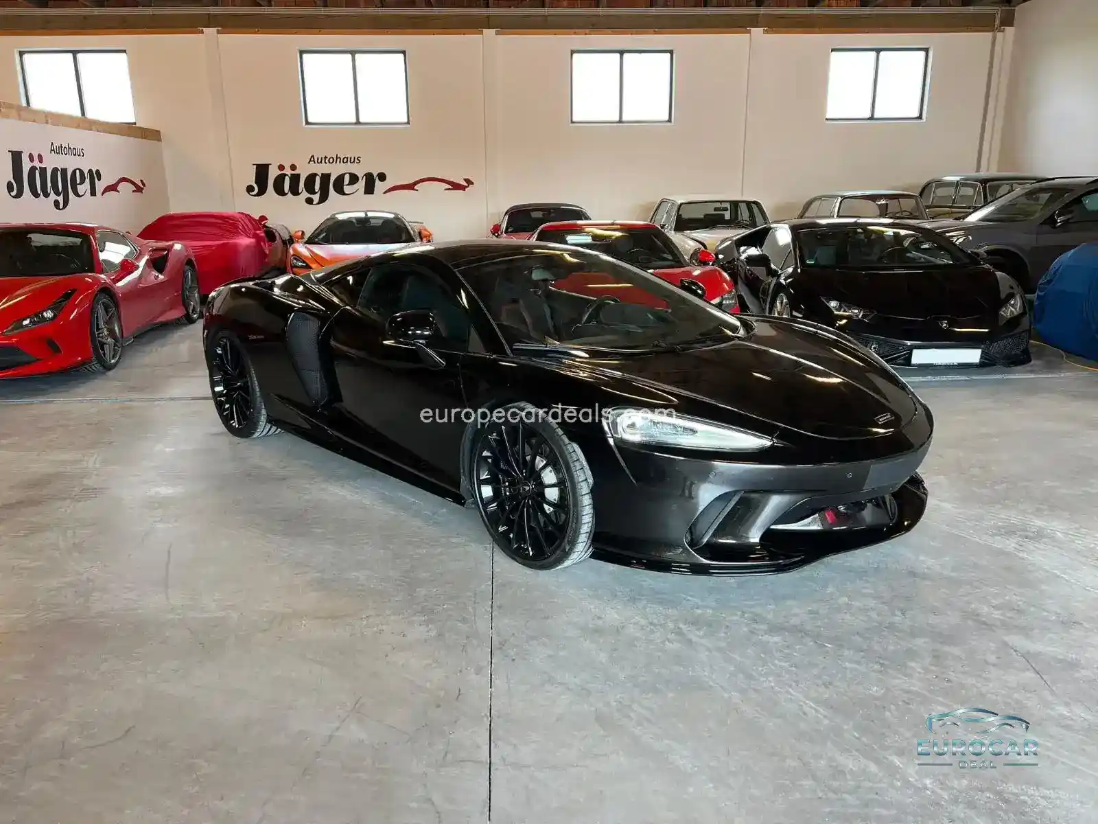 McLaren GT