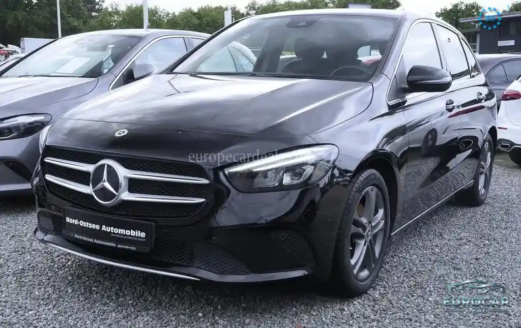 Mercedes-Benz B 200