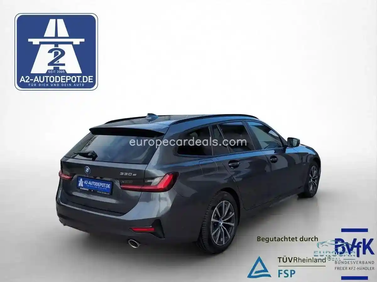 BMW 330
