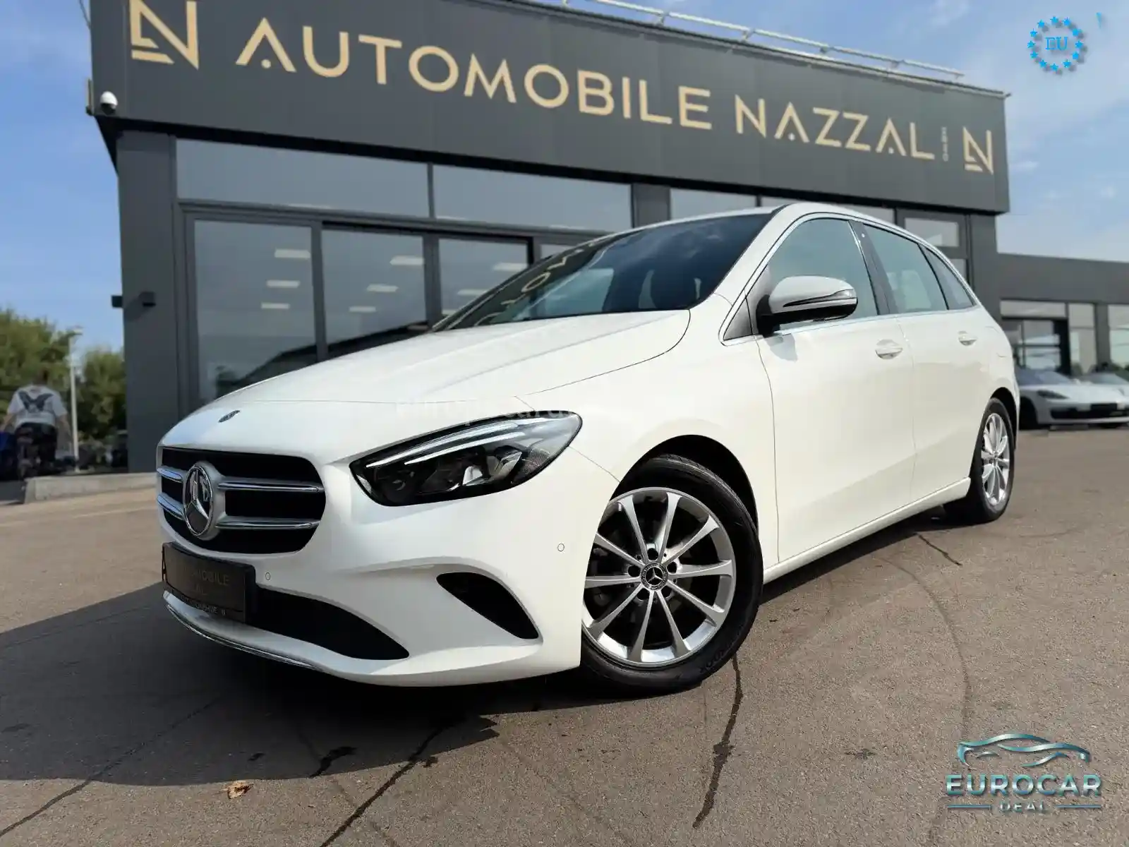 Mercedes-Benz B 180