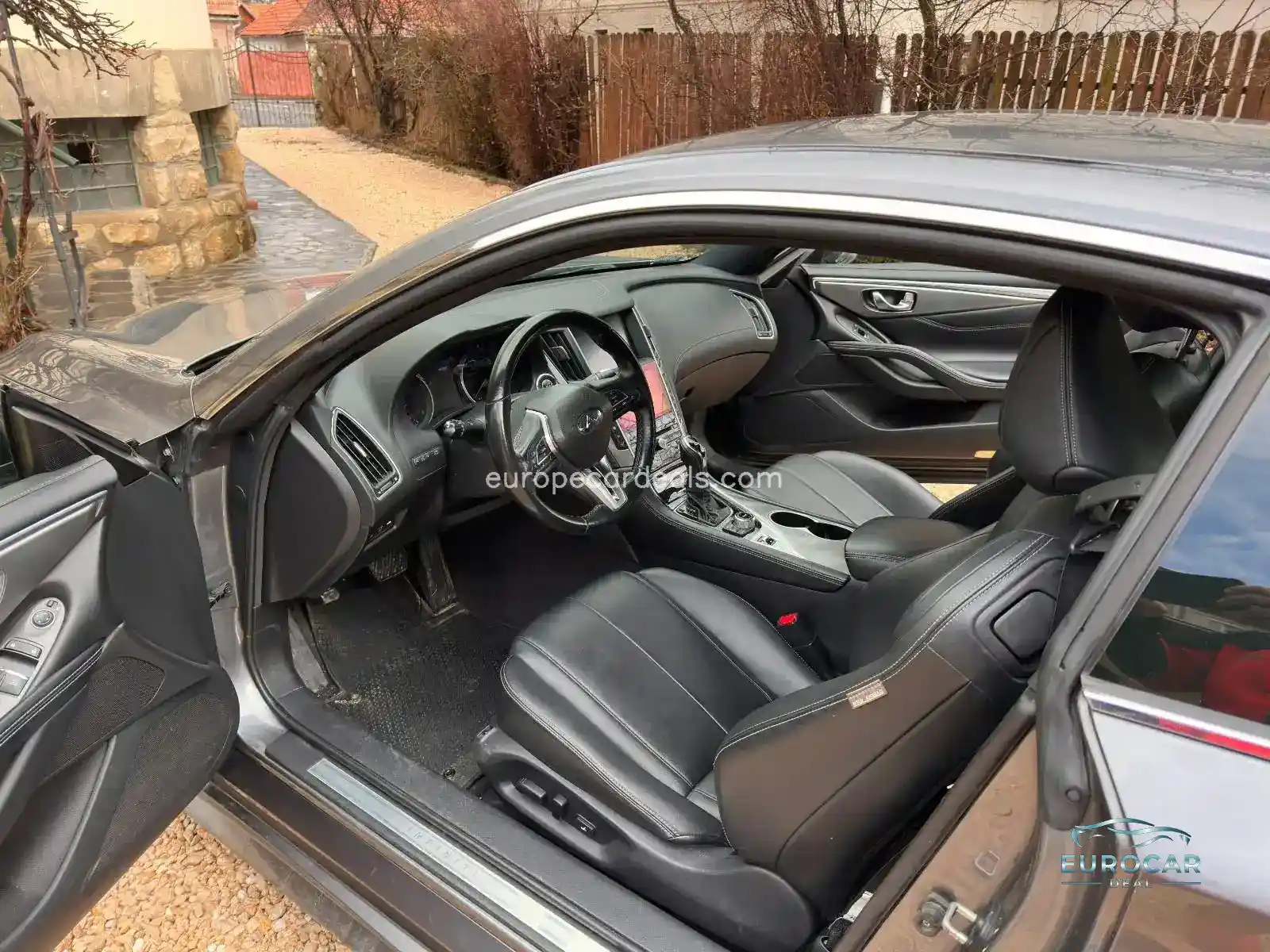 Infiniti Q60