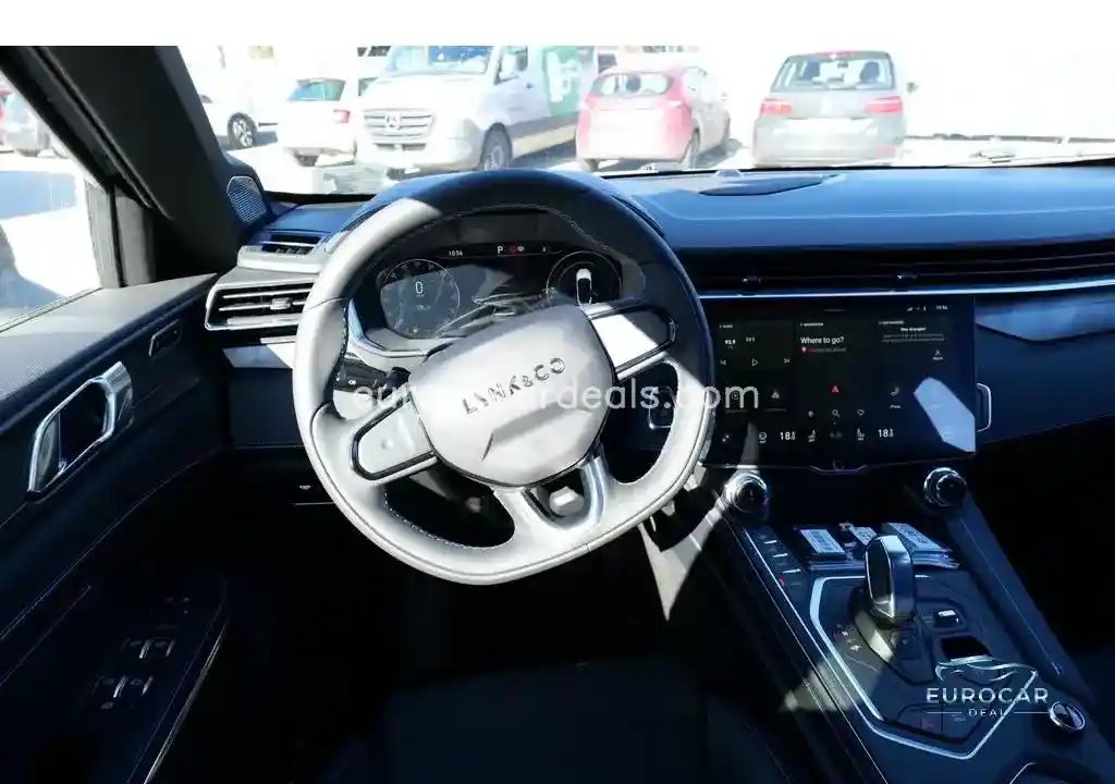 Lynk&Co 01