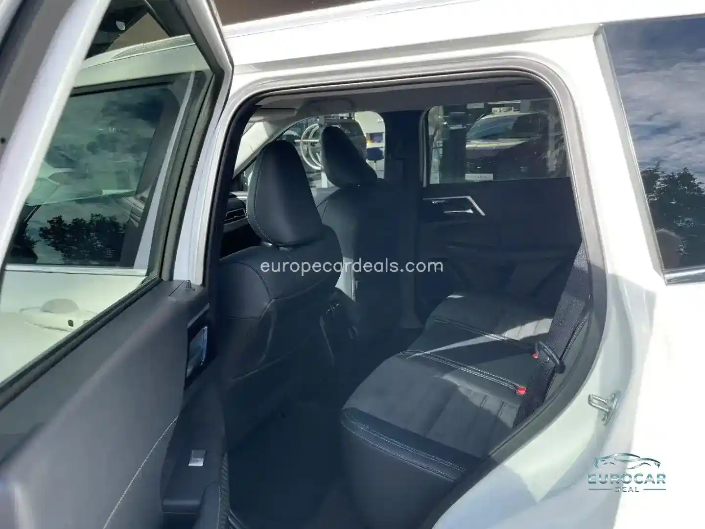 Mitsubishi Plug-in Hybrid Outlander