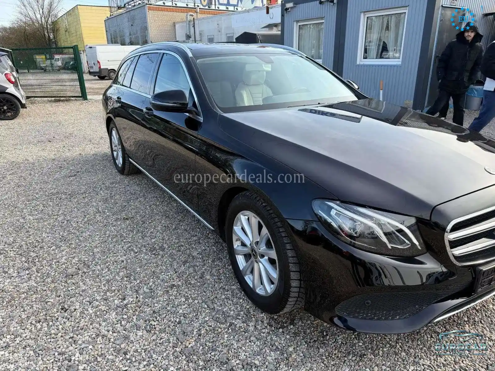 Mercedes-Benz E 200