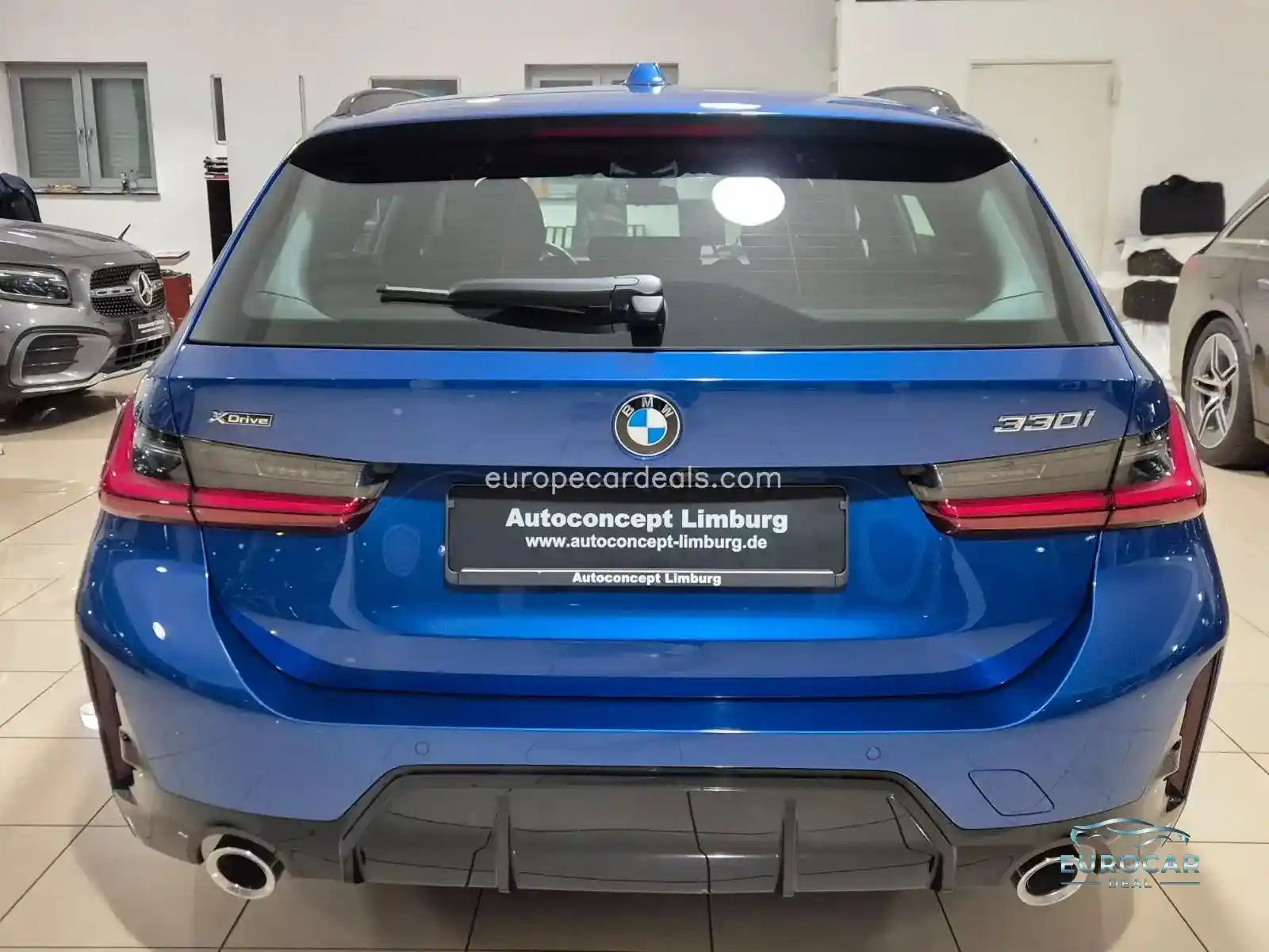 BMW 330