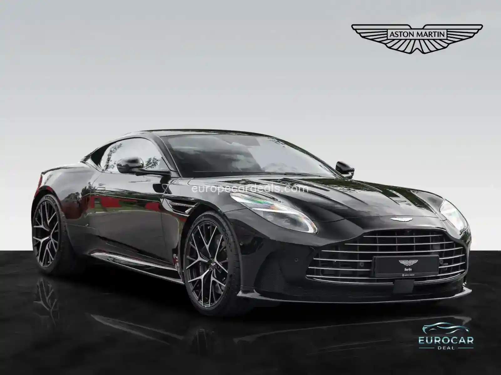 Aston Martin DB12