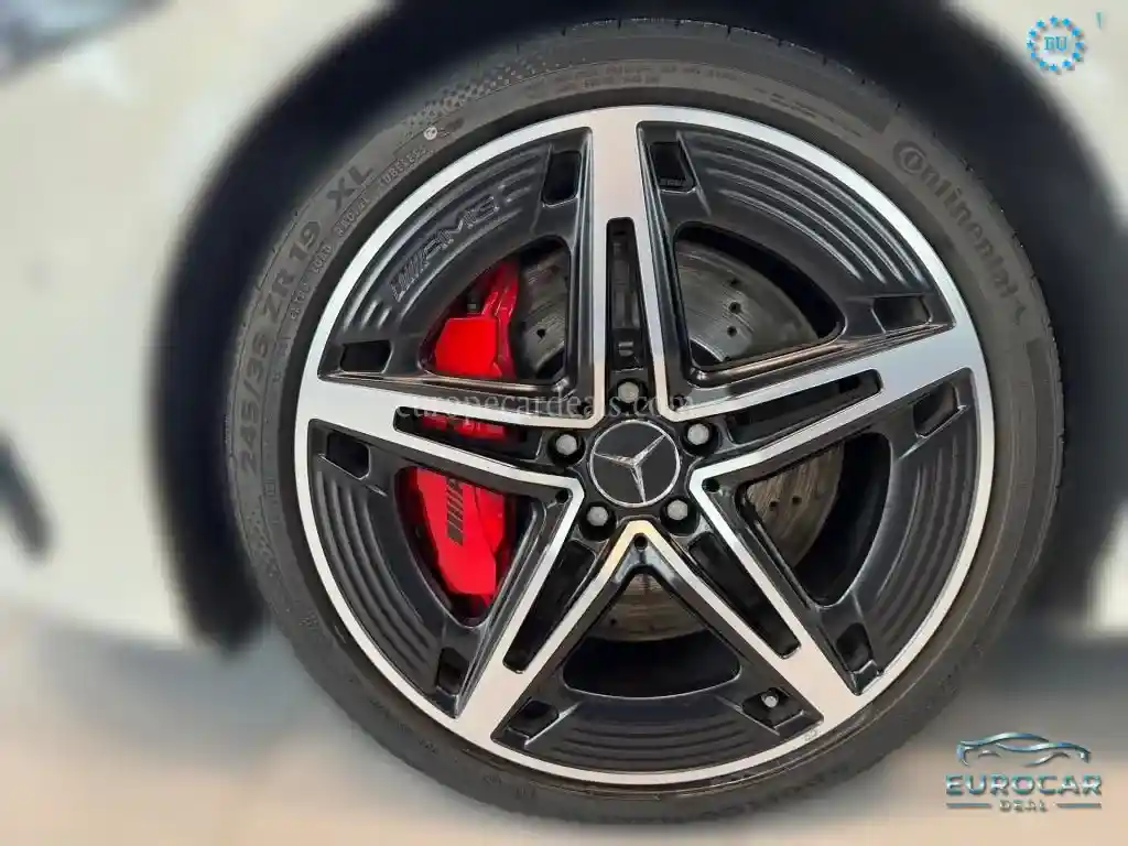 Mercedes-Benz A 45 AMG