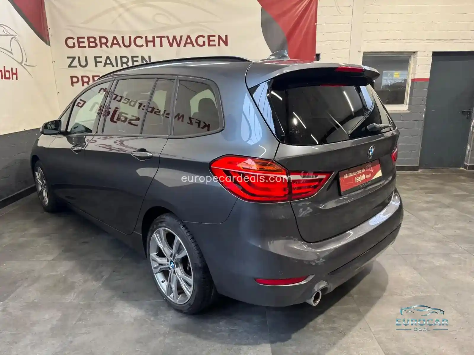 BMW 216