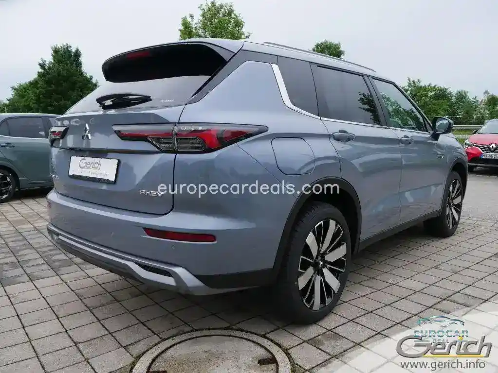 Mitsubishi Plug-in Hybrid Outlander