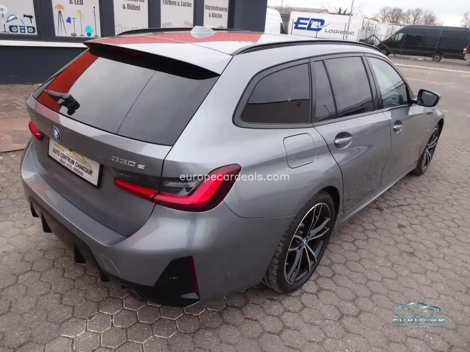 BMW 330