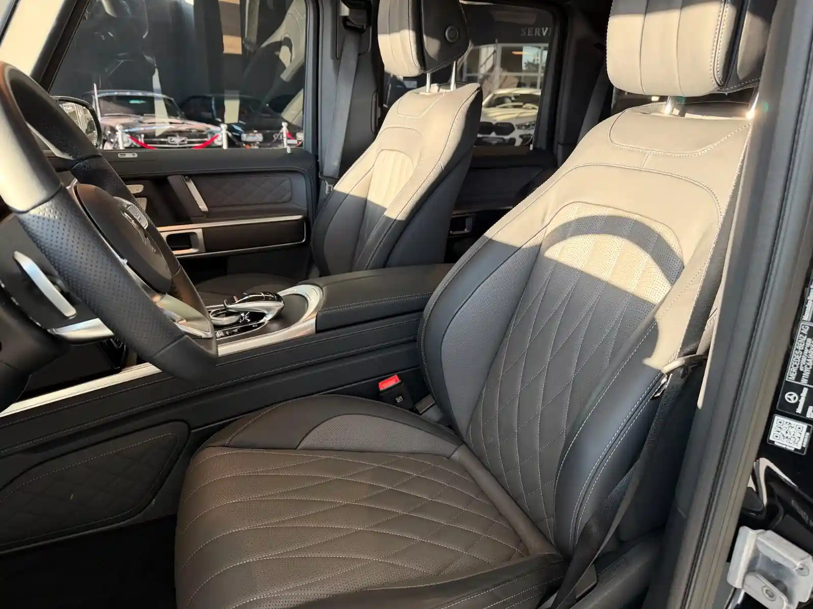 Mercedes-Benz G 500