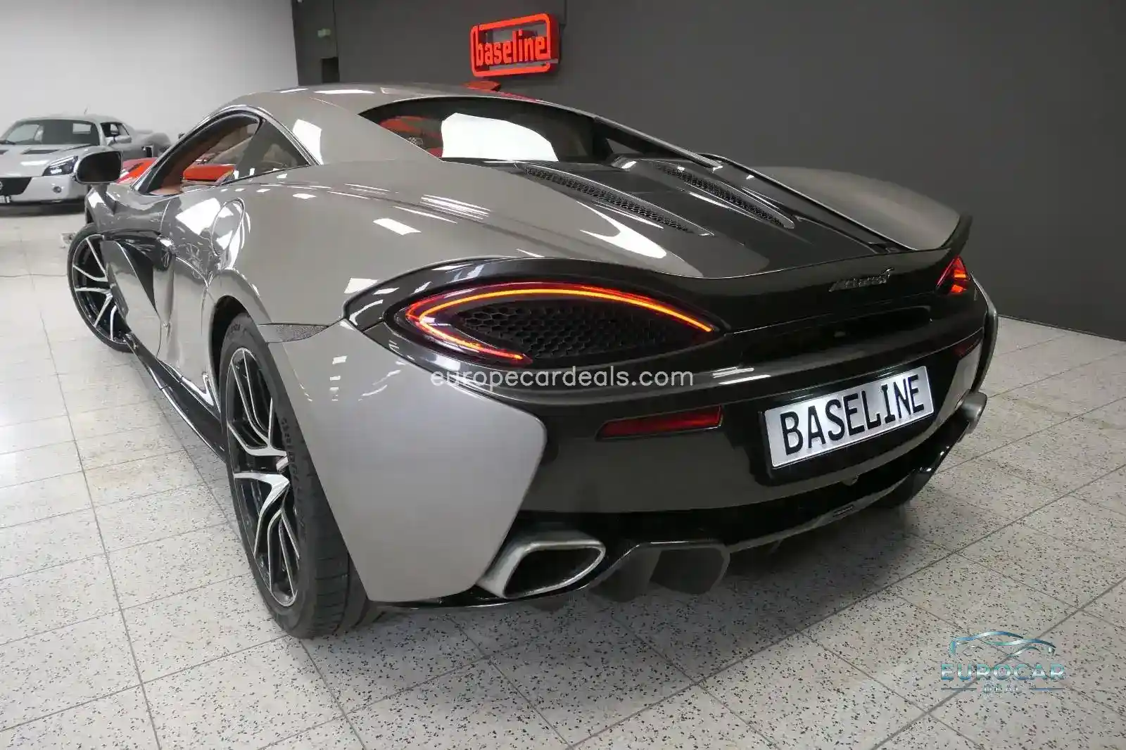 McLaren 570S