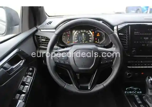 4×4 Double Cab V-CROSS Automatik