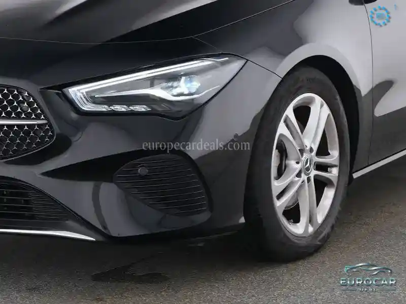 Mercedes-Benz CLA 180 Shooting Brake