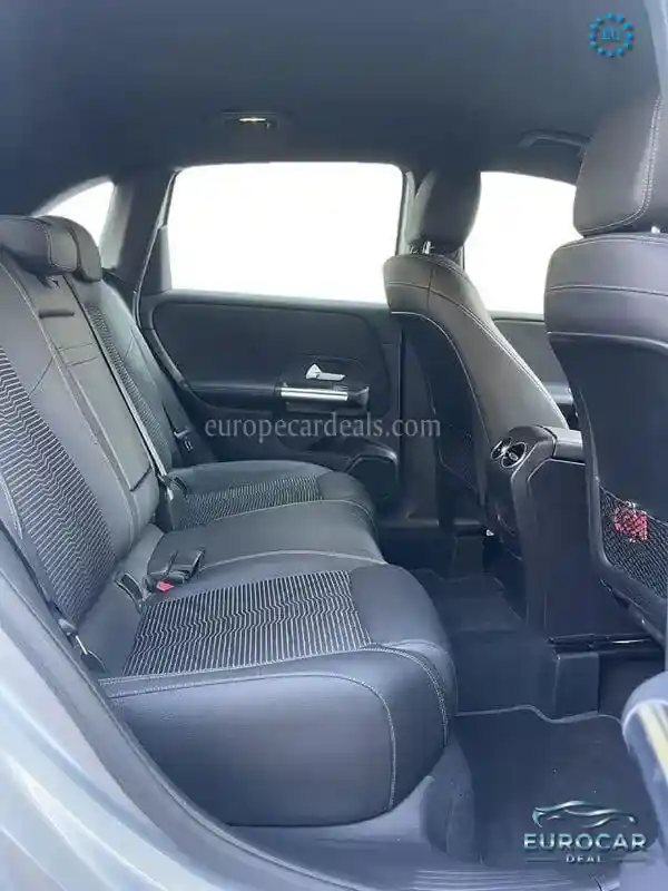 Mercedes-Benz B 220