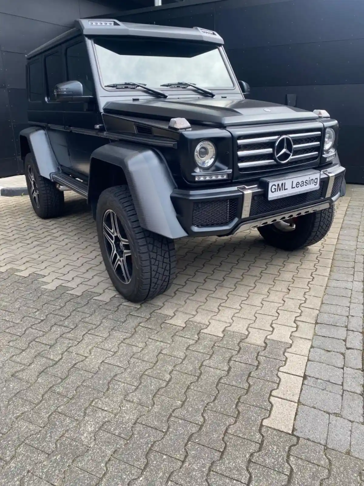 Mercedes-Benz G 500