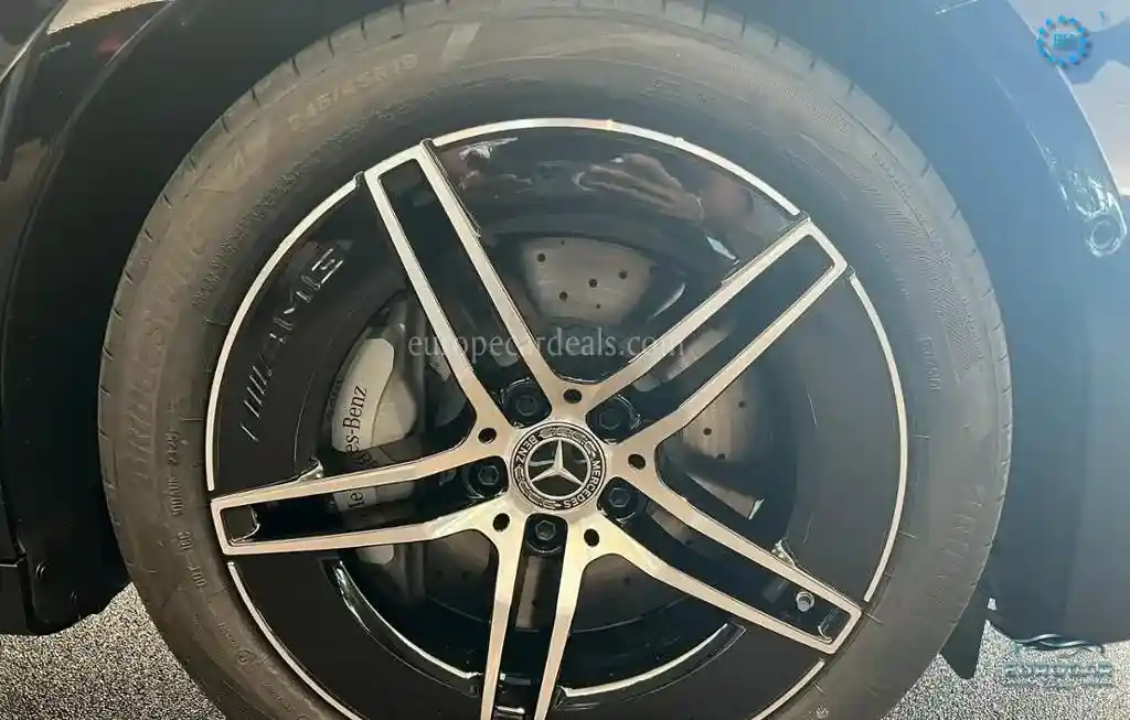 Mercedes-Benz E 300