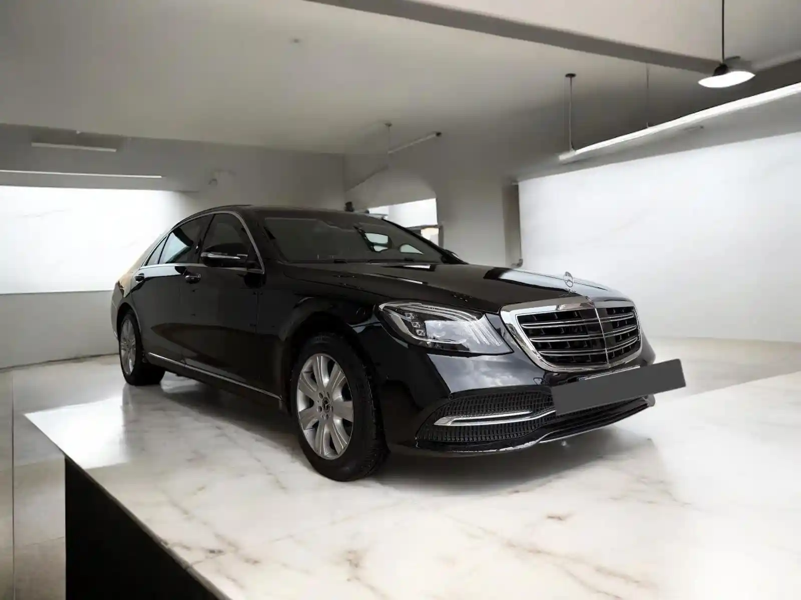 Mercedes-Benz S 600