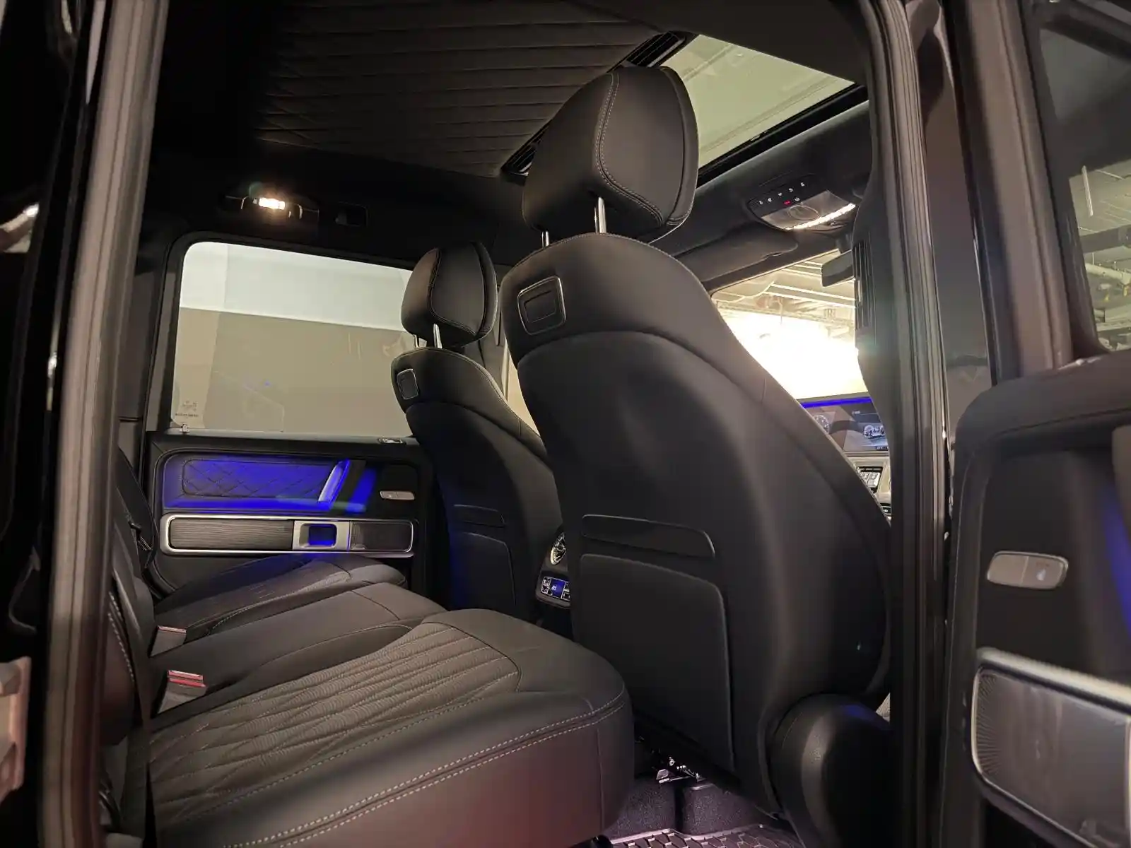 Mercedes-Benz G 500