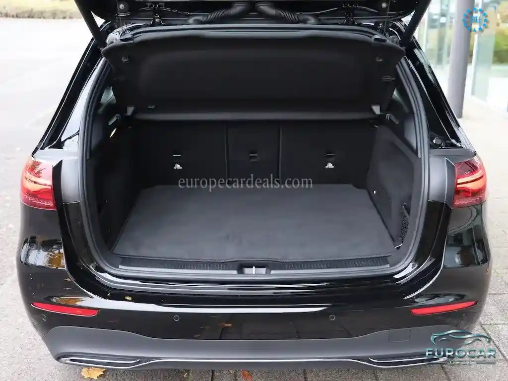 Mercedes-Benz B 180