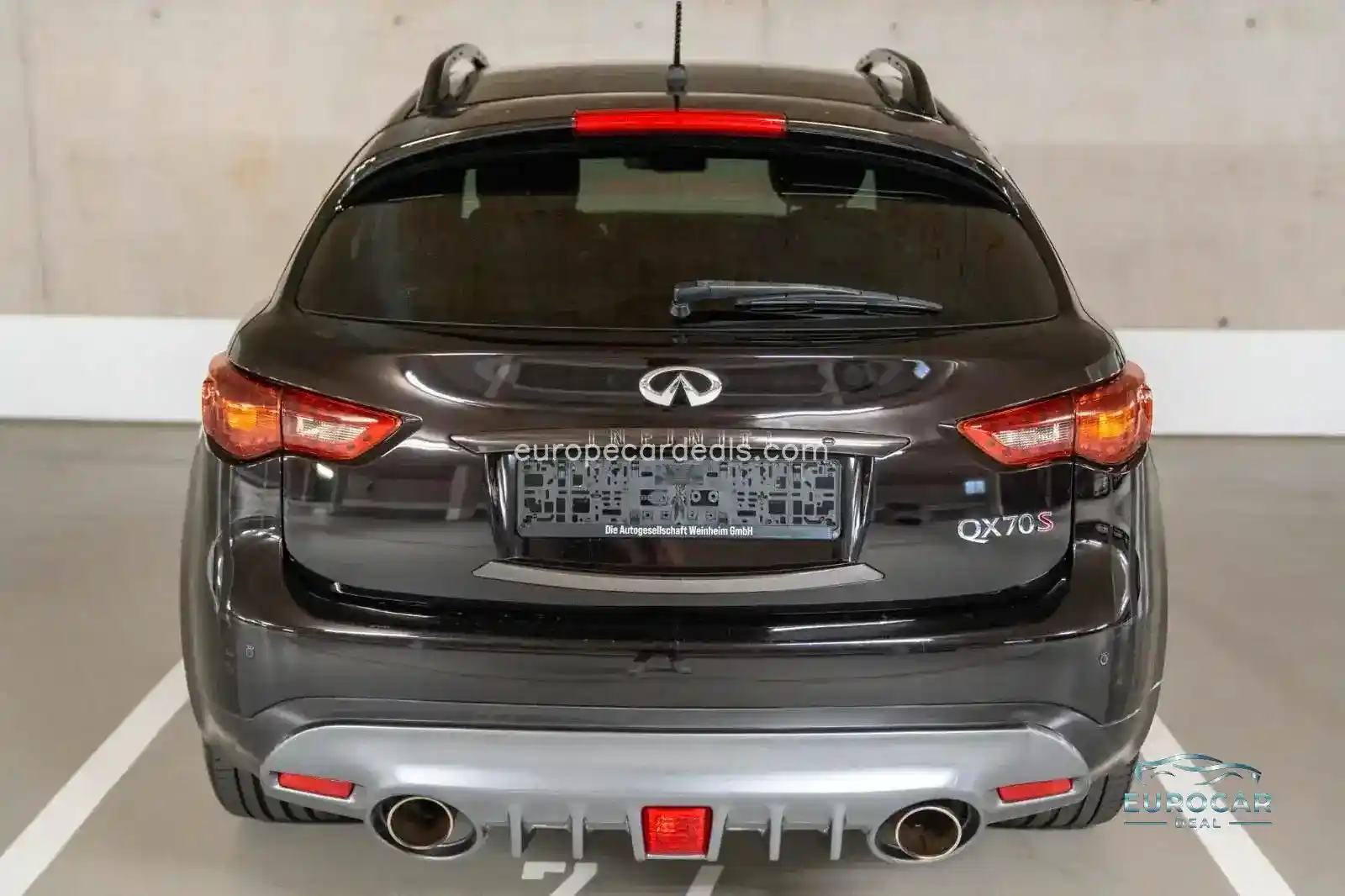 Infiniti QX70