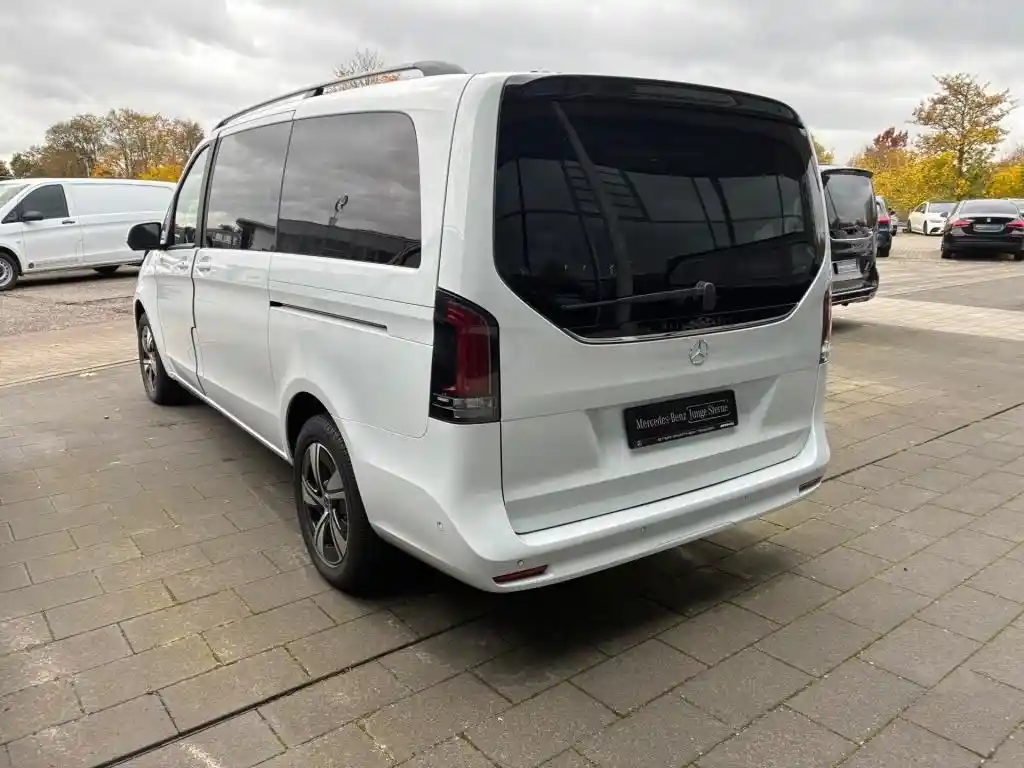 Mercedes-Benz V 250