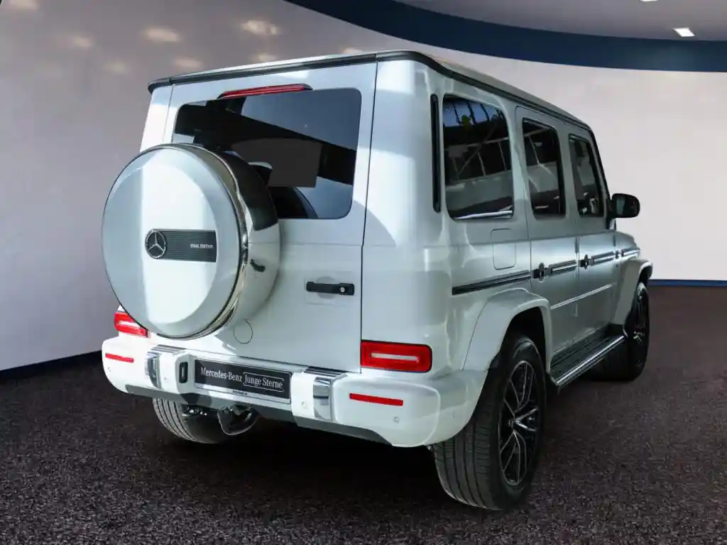 Mercedes-Benz G 500