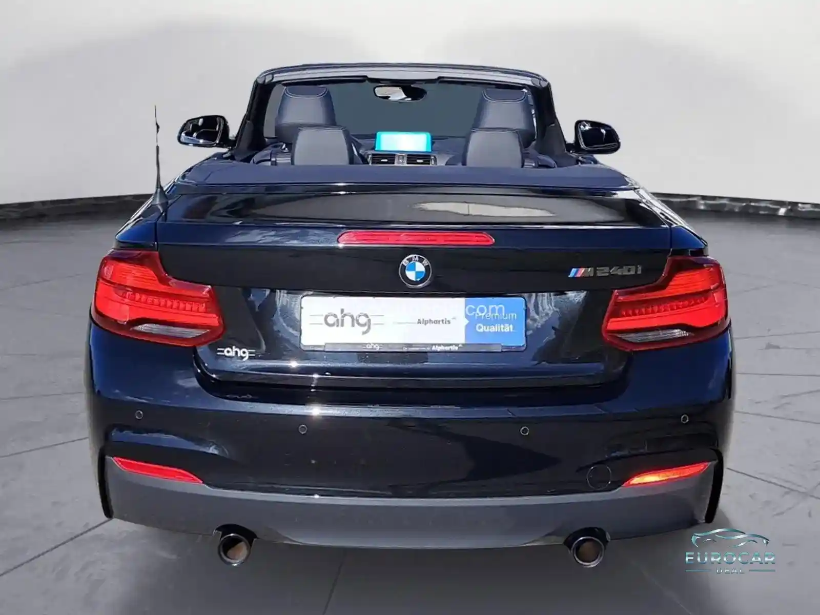 BMW M240i