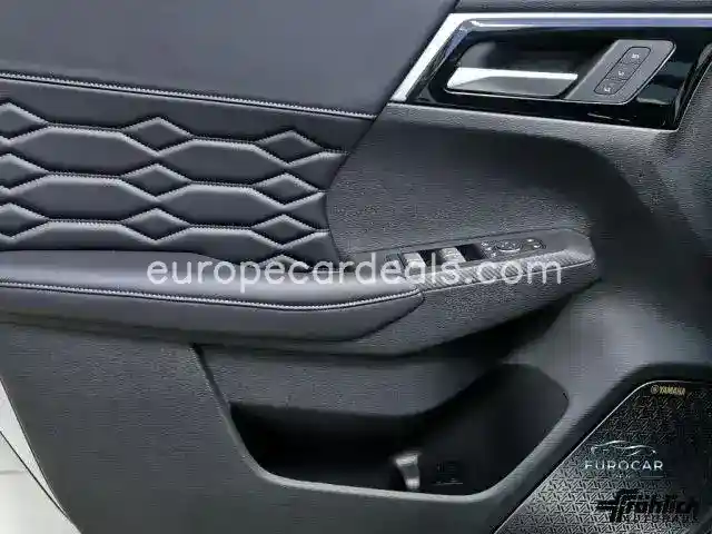 Mitsubishi Plug-in Hybrid Outlander