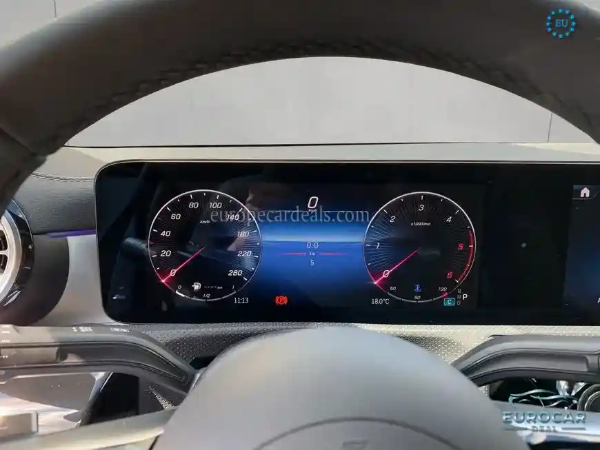 Mercedes-Benz CLA 220