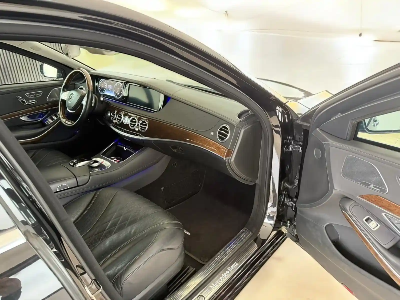 Mercedes-Benz S 600