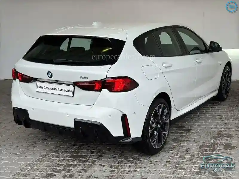 BMW 120