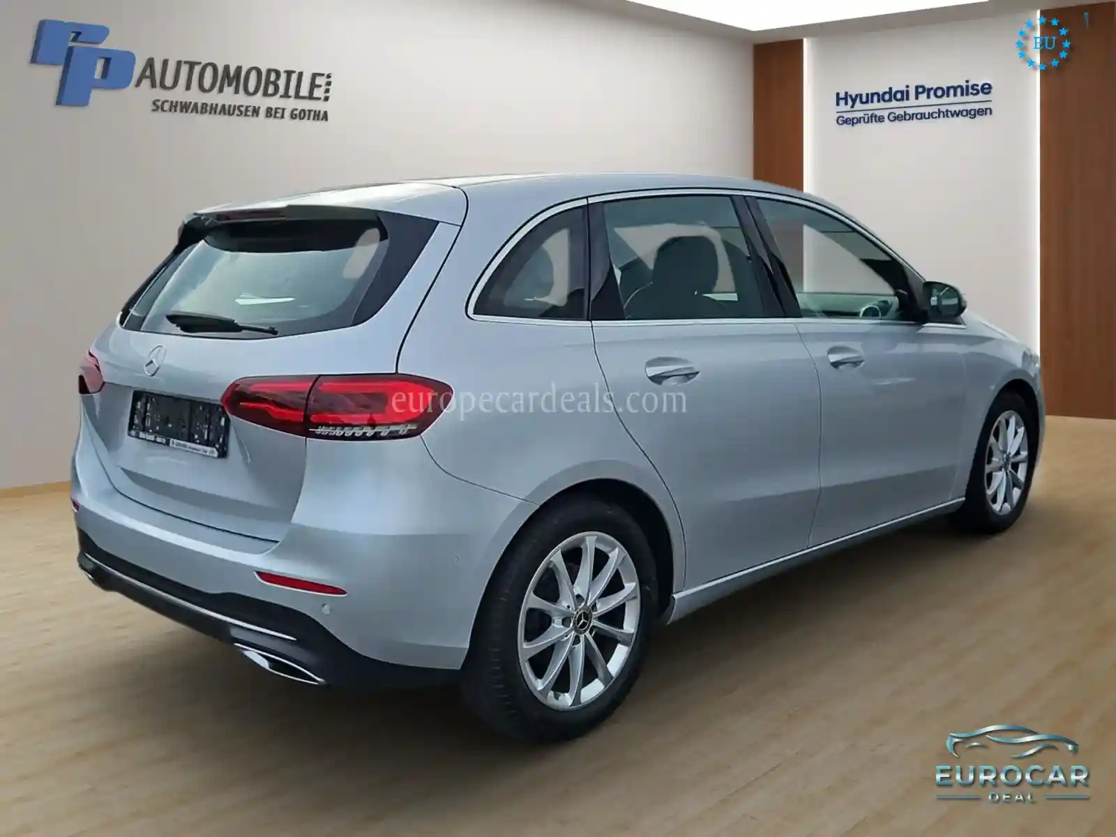 Mercedes-Benz B 180