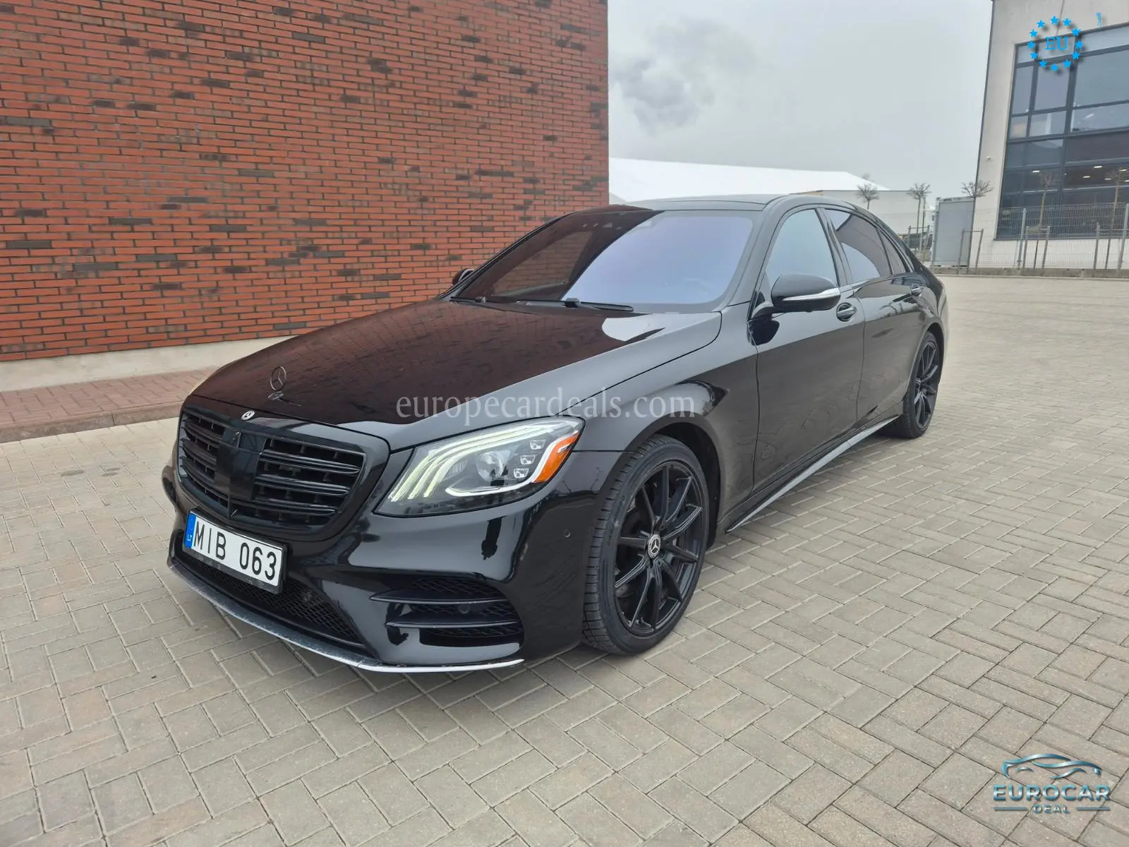 Mercedes-Benz S 560