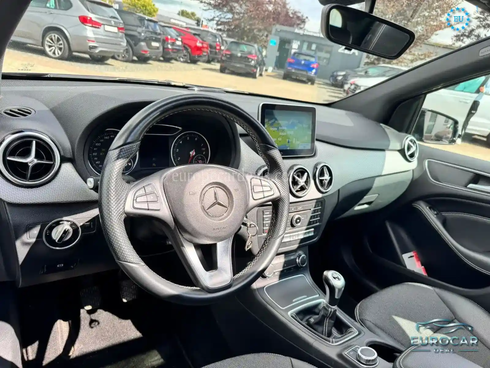 Mercedes-Benz B 180