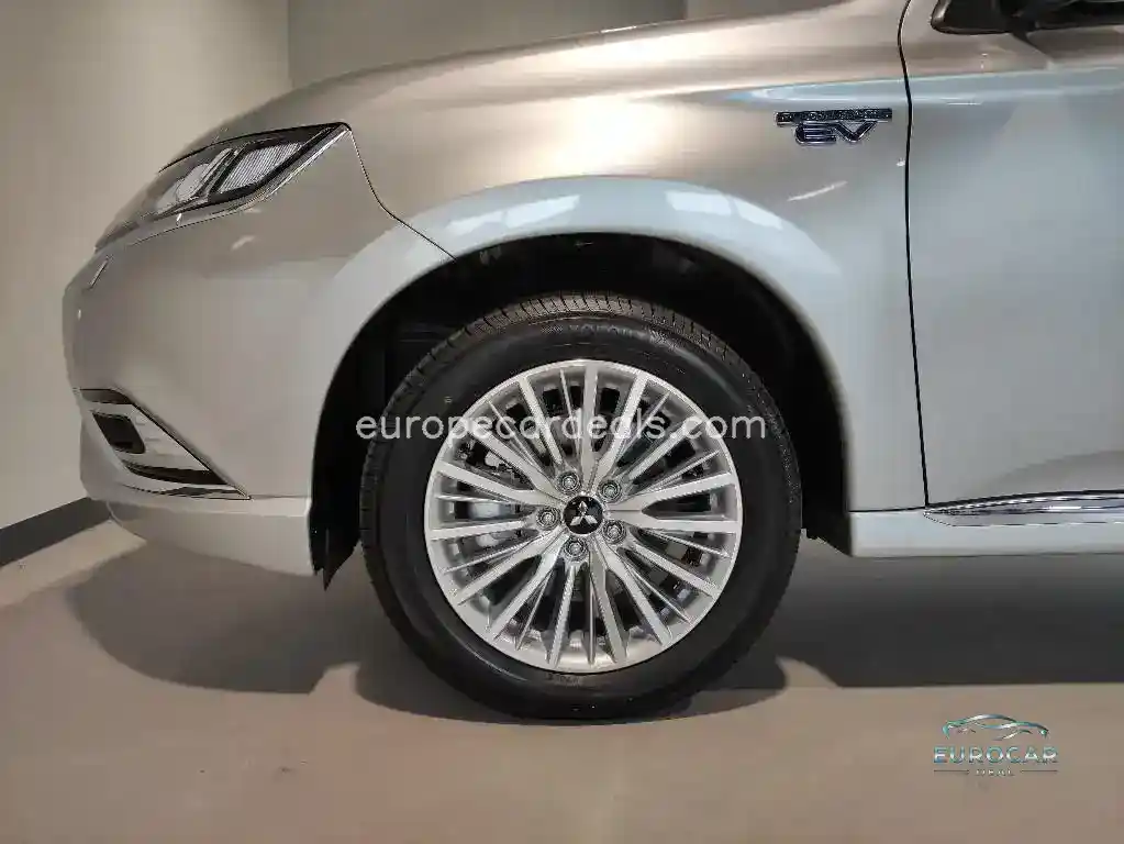 Mitsubishi Plug-in Hybrid Outlander