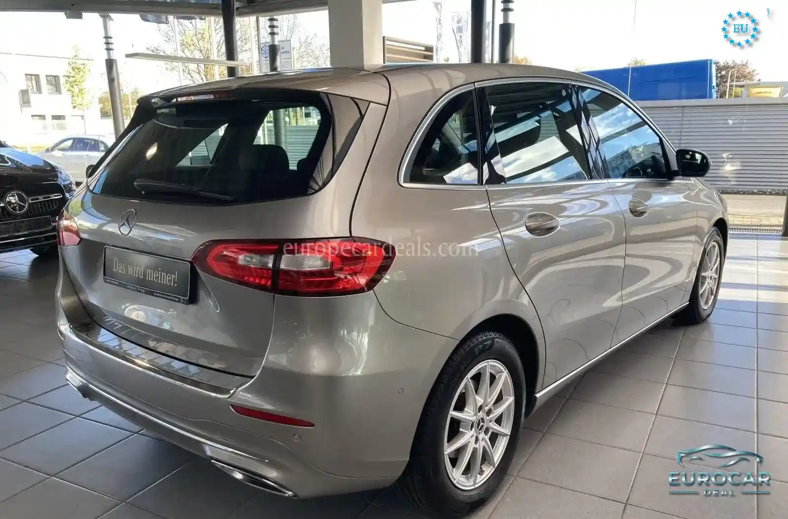 Mercedes-Benz B 180