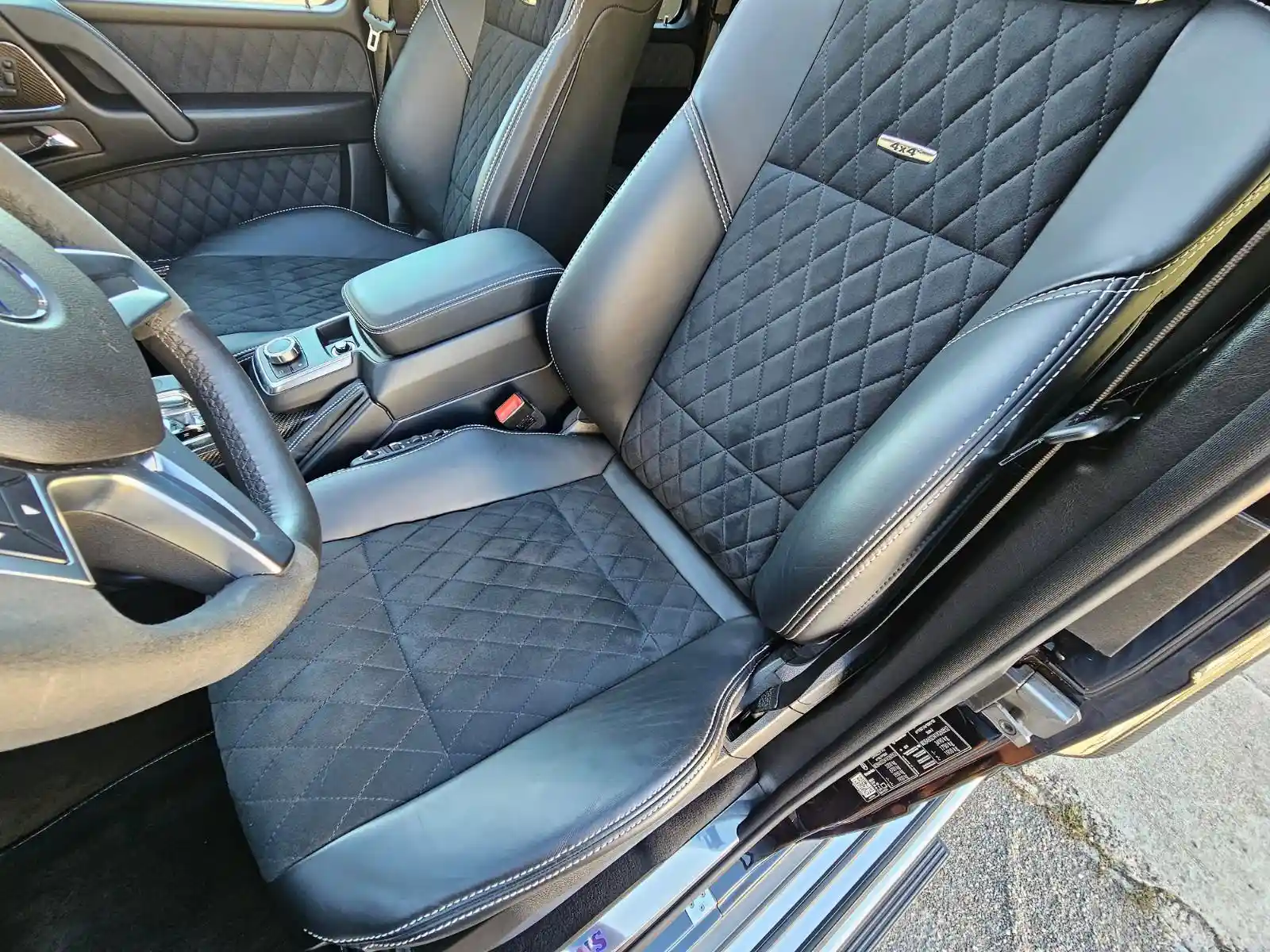 Mercedes-Benz G 500