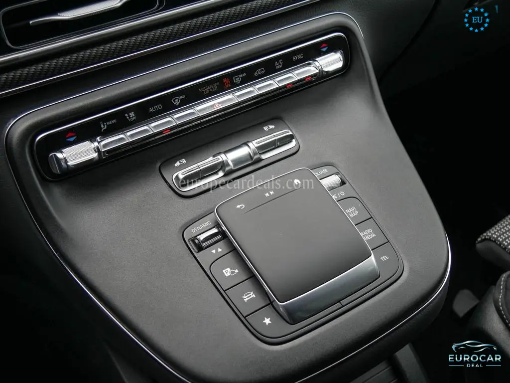 Mercedes-Benz V 220