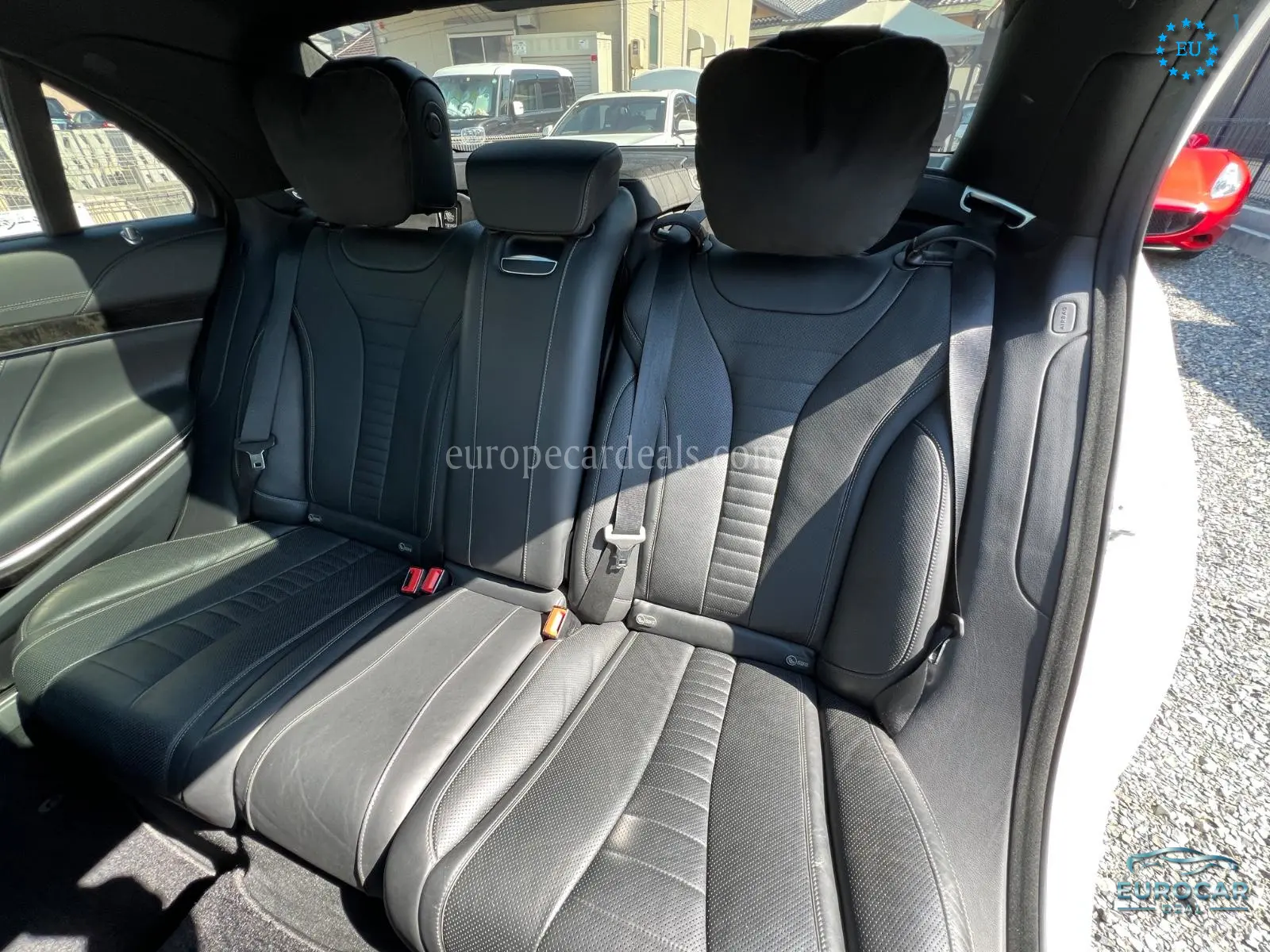 Mercedes-Benz S 560