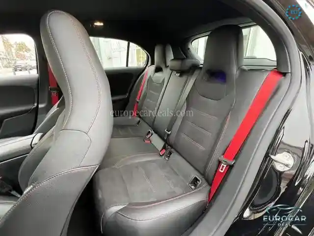 Mercedes-Benz A 35 AMG