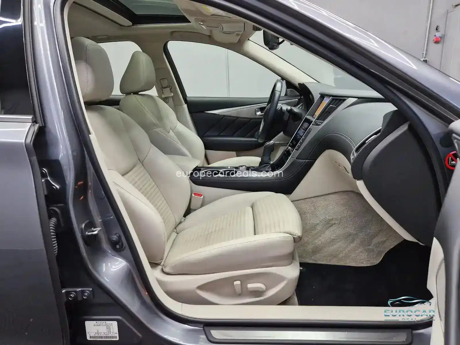 Infiniti Q50