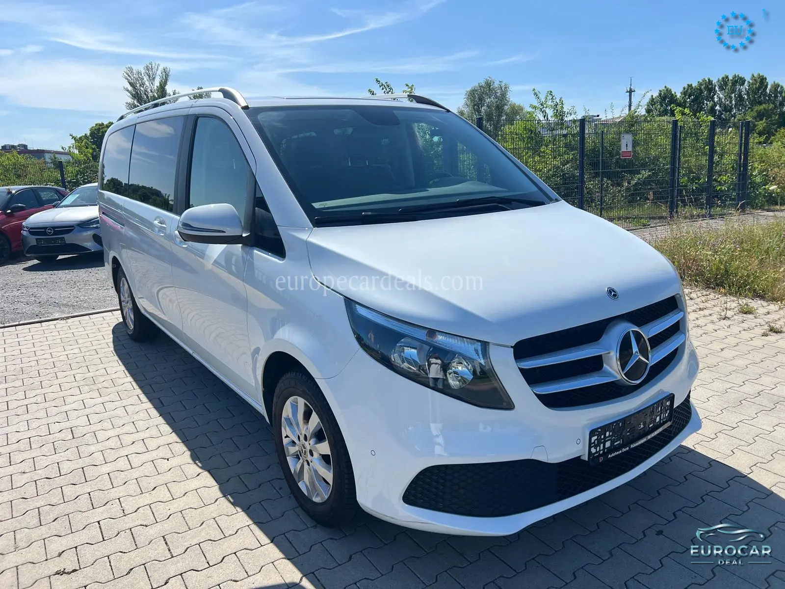 Mercedes-Benz V 220